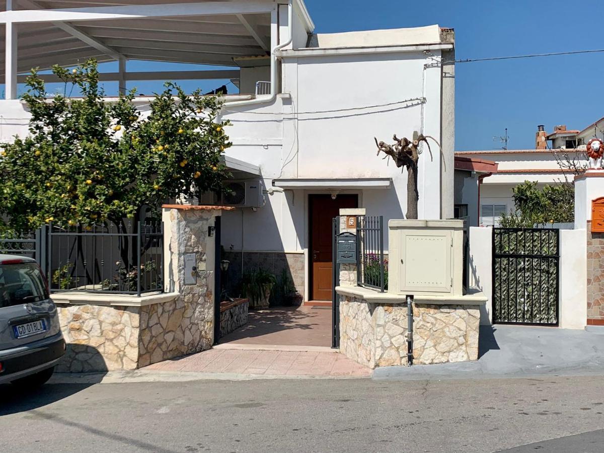 B&B Casa Biscotti Peschici Exterior foto